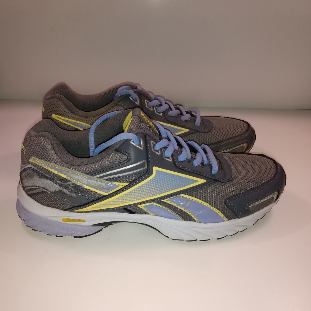 Reebok V61573 Running Shoes Women's sz 8